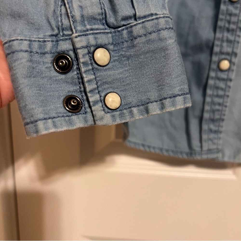American Eagle Outfitters Blue Denim Casual Shirt - Picture 6 of 10